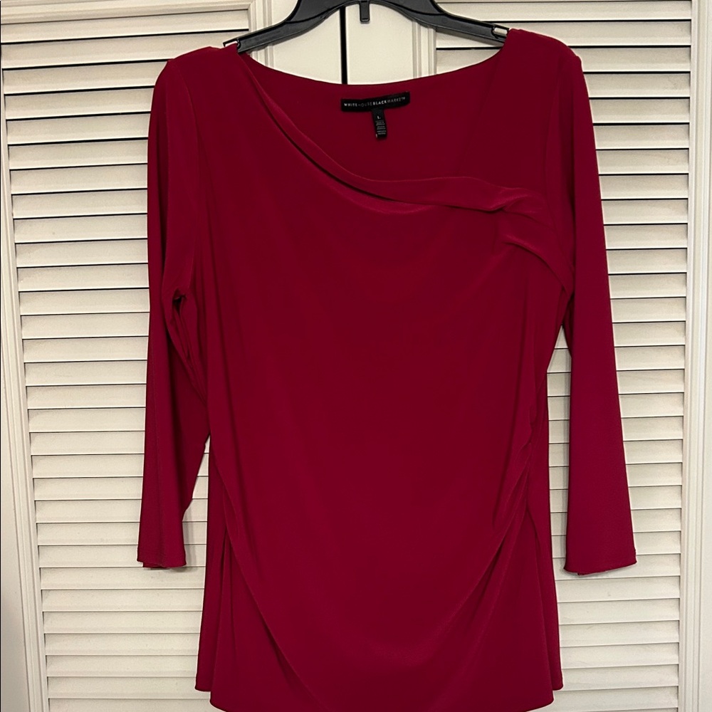 NWOT WHITE HOUSE BLACK MARKET Red Top